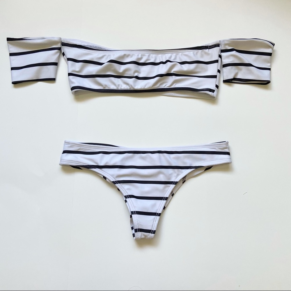 NWT Striped Off the Shoulder Bikini Swimsuit